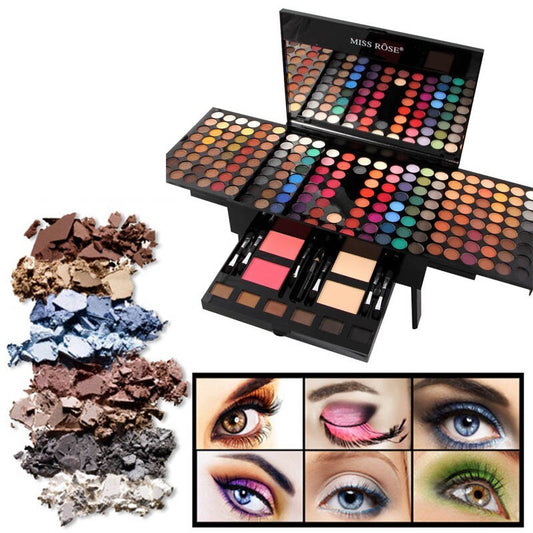 Coffret  de  maquillage  ultime 180  couleurs