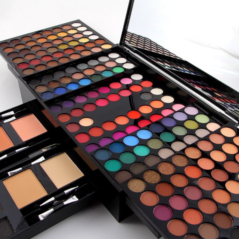 Coffret  de  maquillage  ultime 180  couleurs