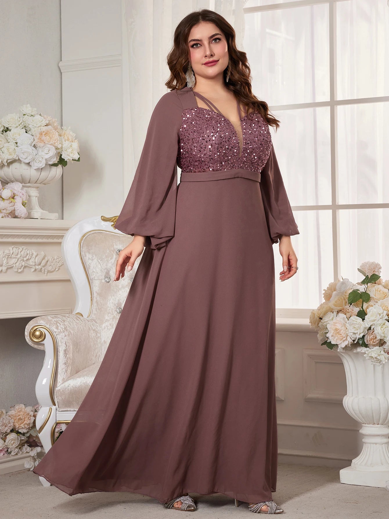 Robe élégante longue et manches longues